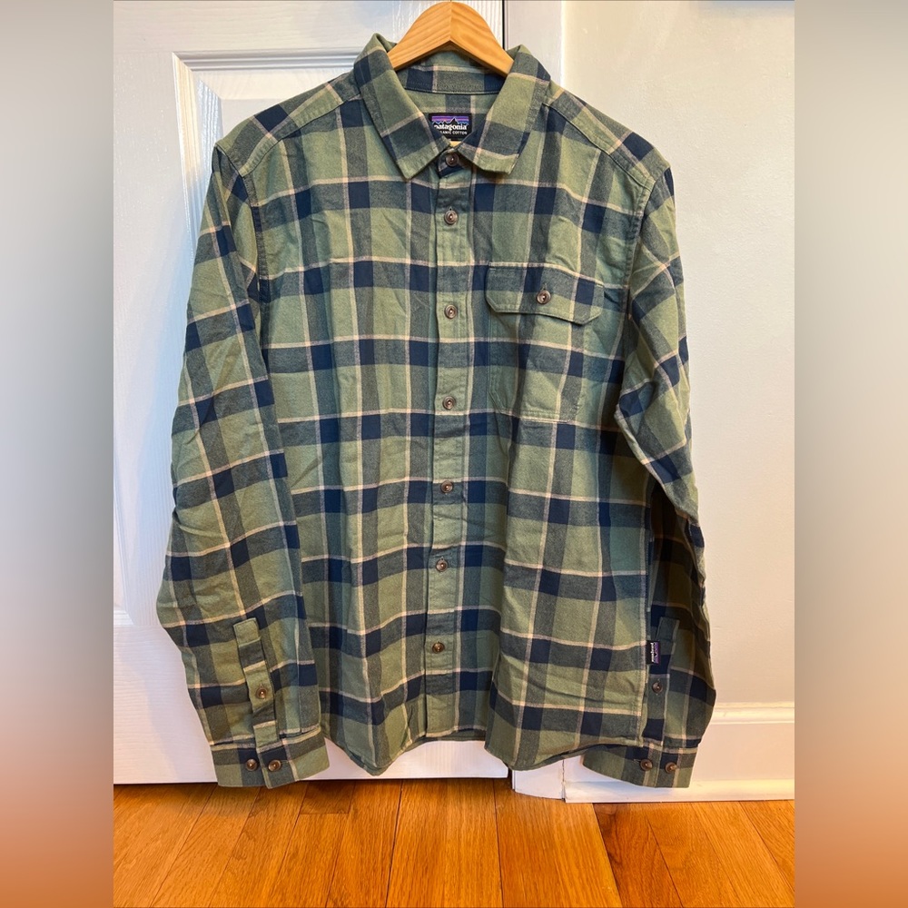 Men's Patagonia Cotton Lightweight Fjord Flannel Shirt - M - Hemlock Green - NEW
